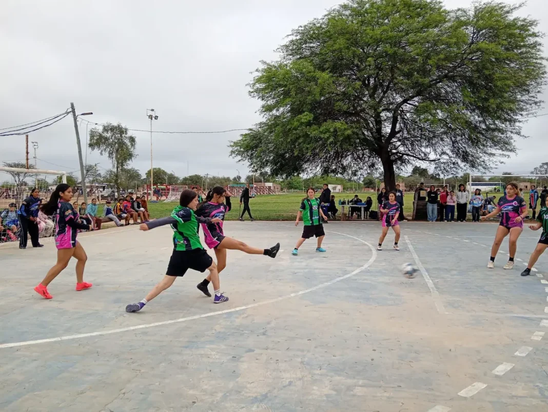 Más de 600 jóvenes participaron del zonal de Chaco Juega en El Impenetrable