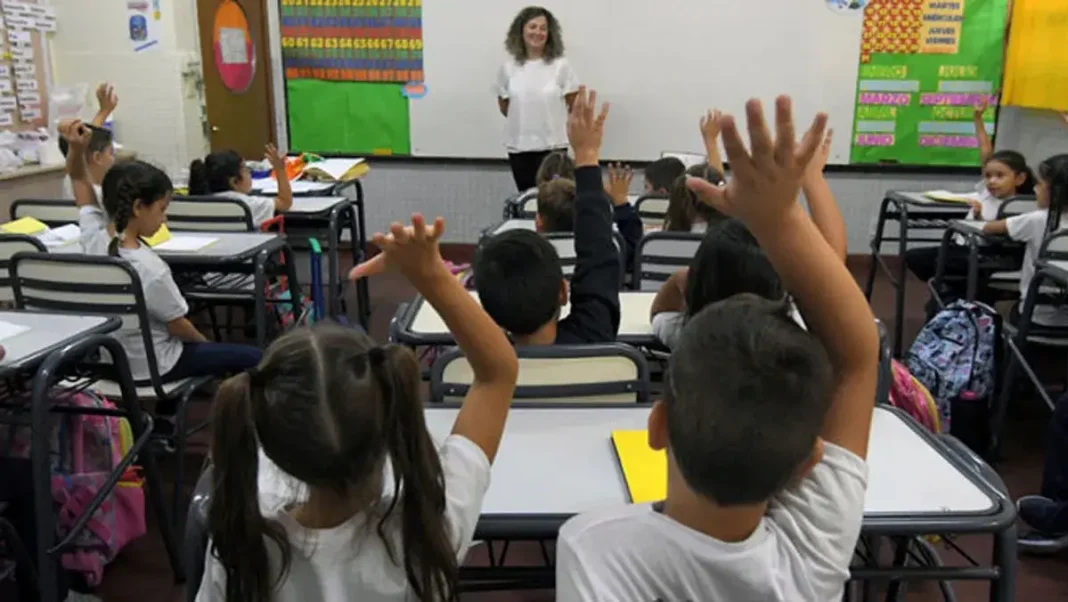Las escuelas de Chaco volvieron a clases con presentismo docente de hasta el 99%