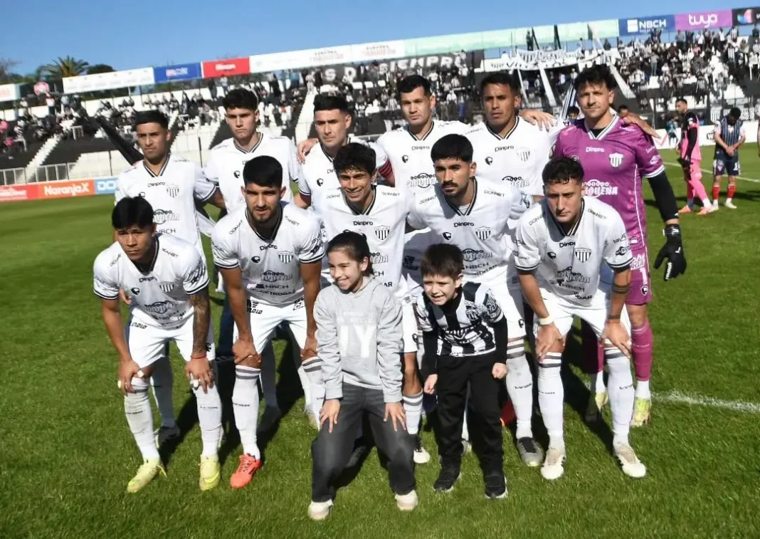 For Ever tendrá dos cambios necesarios ante Los Andes
