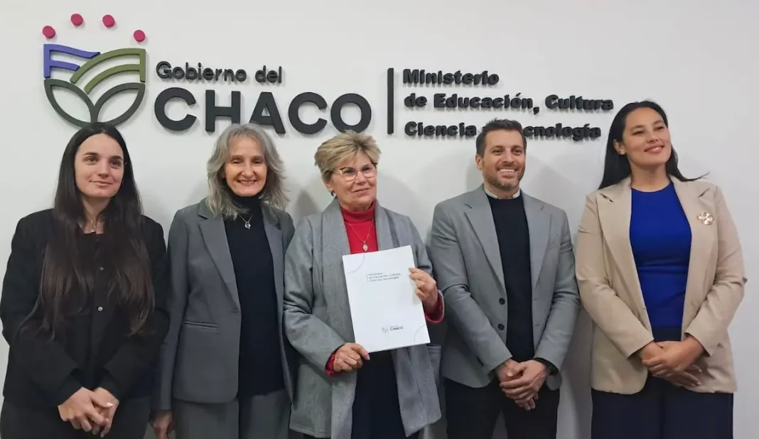 Educación y Lotería Chaqueña impulsan talleres para prevenir el juego online