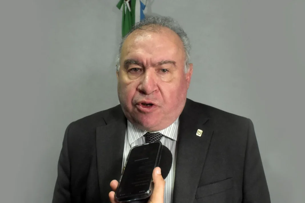 Marcelo Zabaleta durante una entrevista sobre el Congreso Nacional de Contadurías Generales