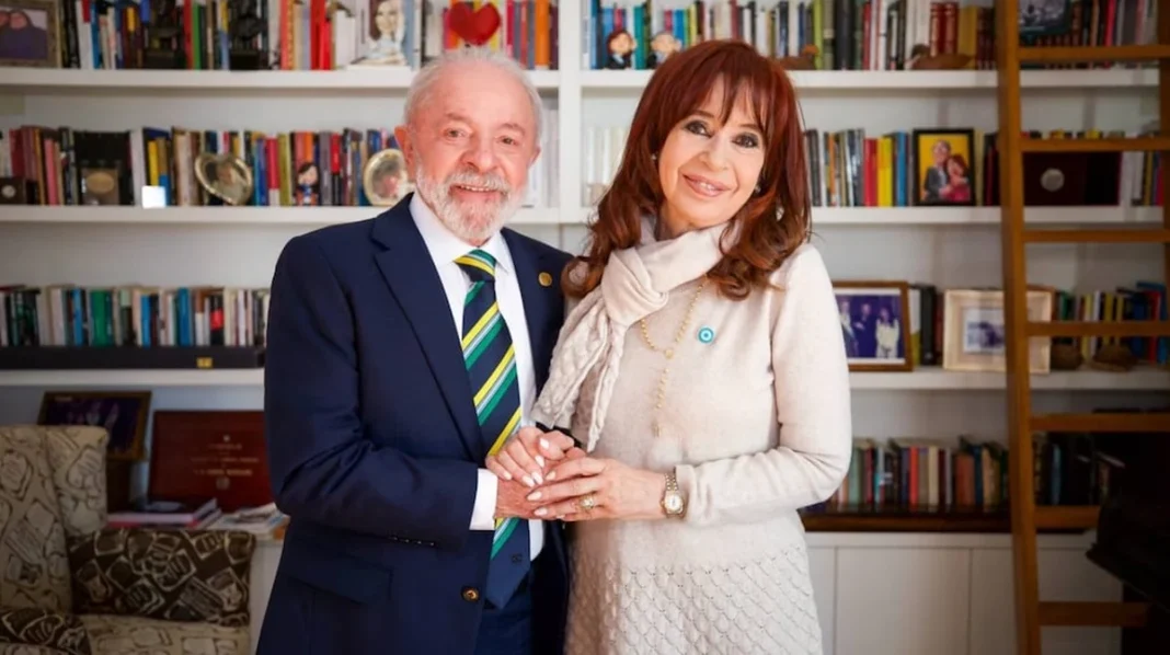 Cristina Kirchner junto a Lula da Silva.